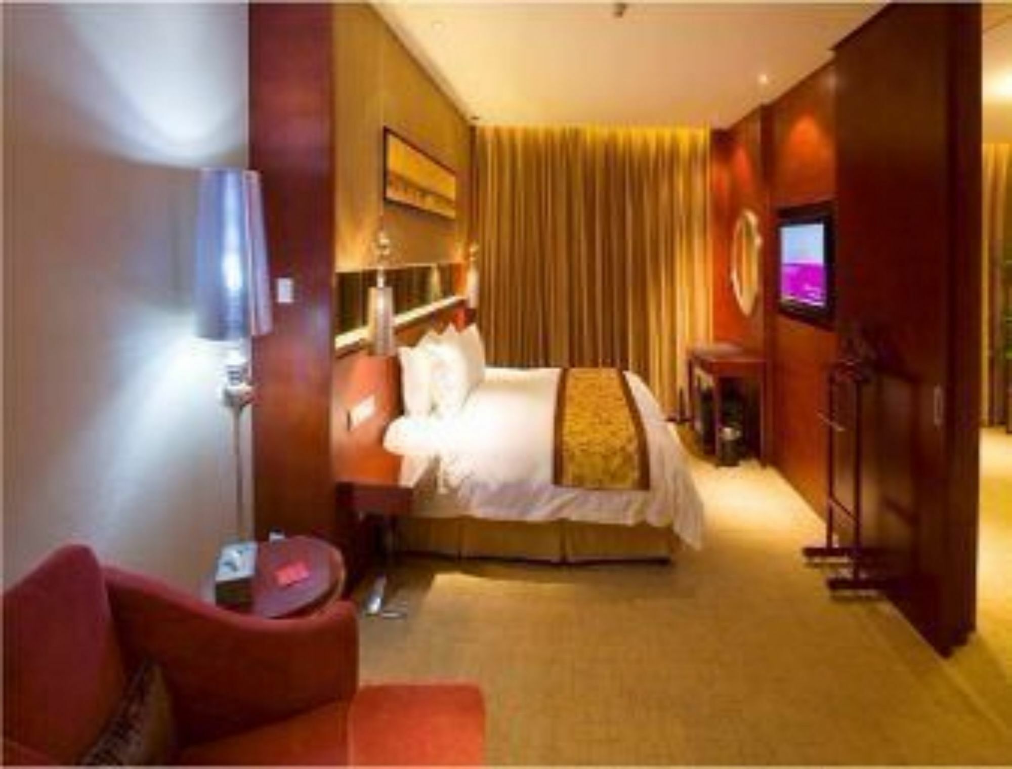 Ramada Zibo Hotel Номер фото